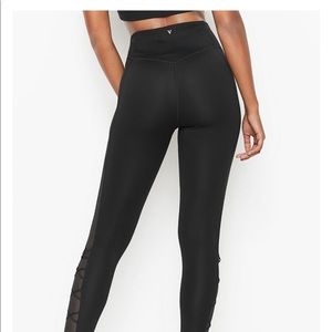 Victoria’s Secret Leggings size 10